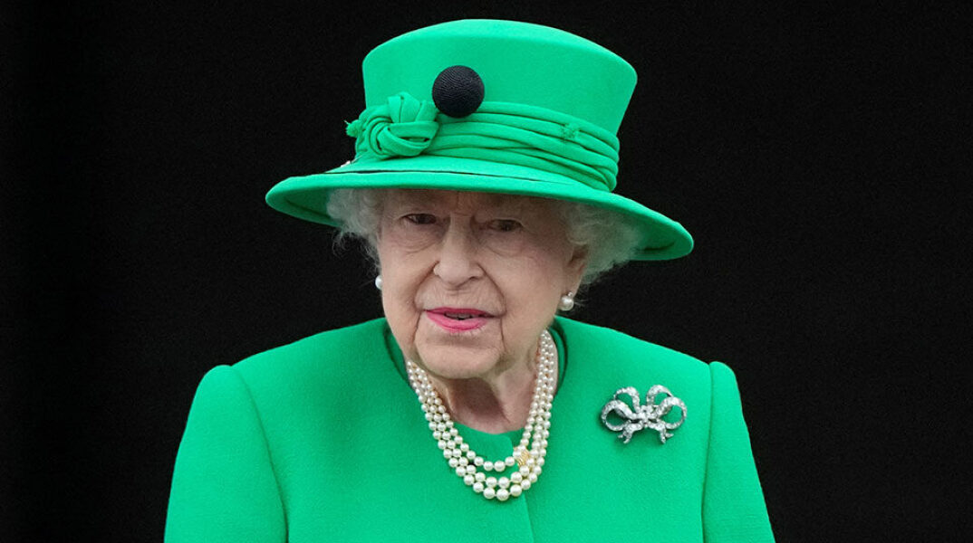 Βρετανία: Υπό ιατρική επίβλεψη η βασίλισσα Ελισάβετ – Ανησυχία για την υγεία της