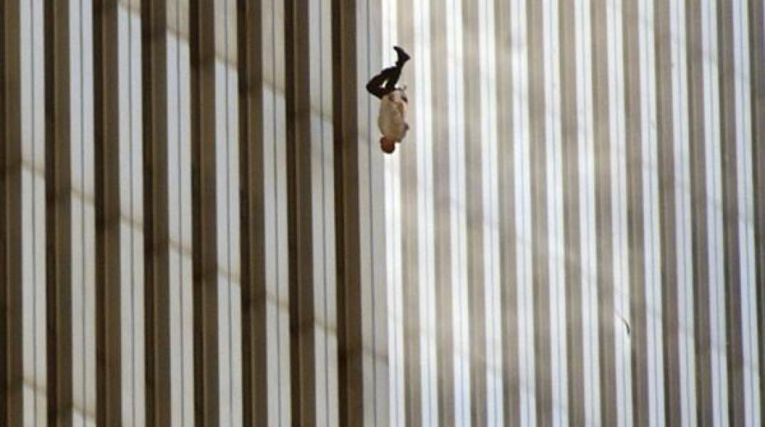 Η ιστορία πίσω από το The Falling Man