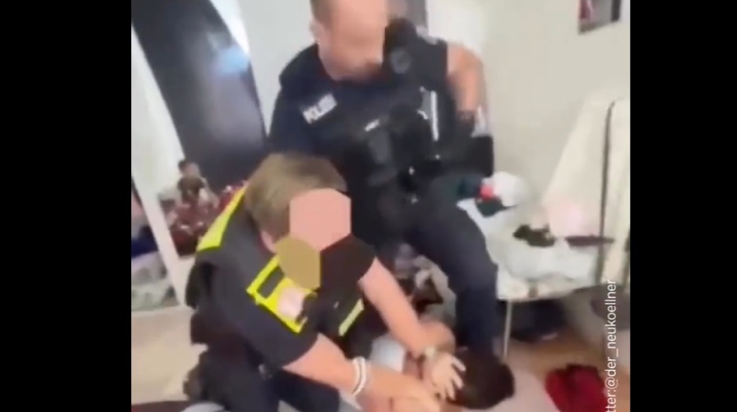 Αντιδράσεις για βίαιη σύλληψη πατέρα μπροστά στα παιδιά του στο Βερολίνο