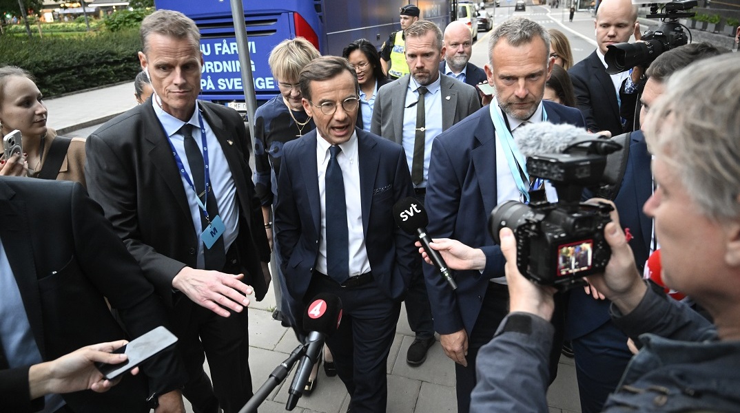 Επιβεβαιώθηκε η οριακή νίκη του μπλοκ της δεξιάς στη Σουηδία
