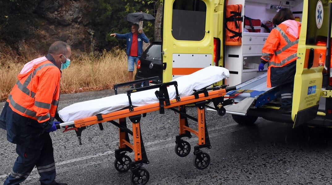 Τραγωδία στην Παραμυθιά με 24χρονη να χάνει ξαφνικά τη ζωή της