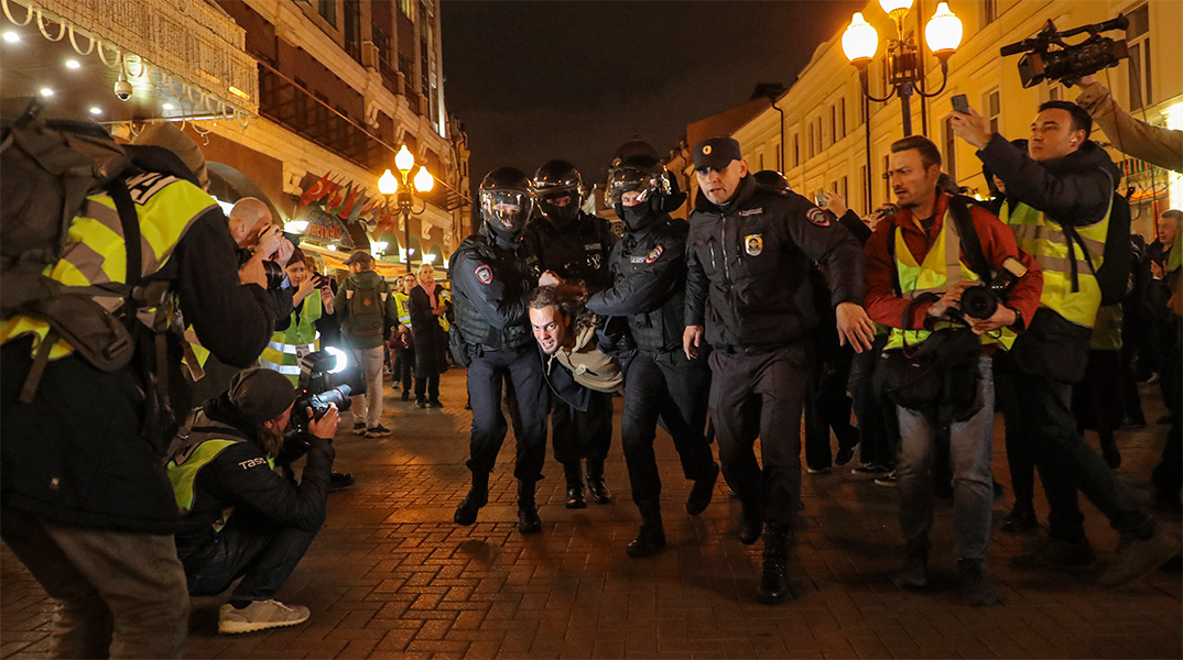 Διαδηλώσεις στη Ρωσία μετά τη μερική επιστράτευση