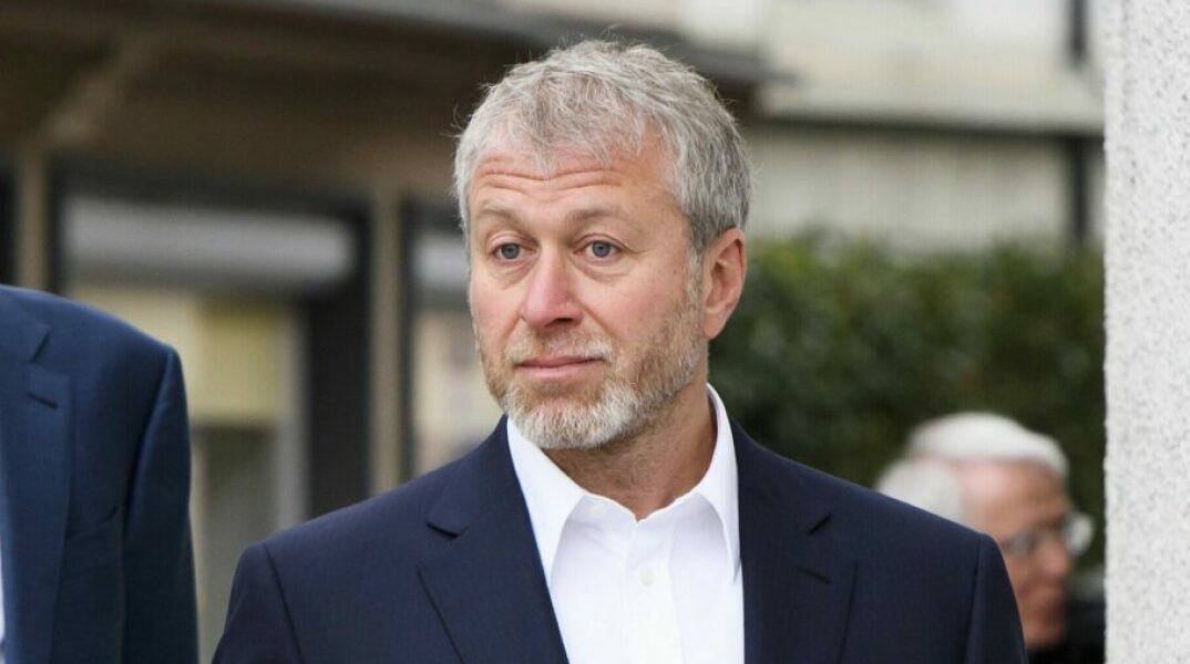 «Σωτήρας» ο Αμπράμοβιτς για πέντε Βρετανούς αιχμαλώτους στη Ρωσία - Πώς μεσολάβησε να απελευθερωθούν