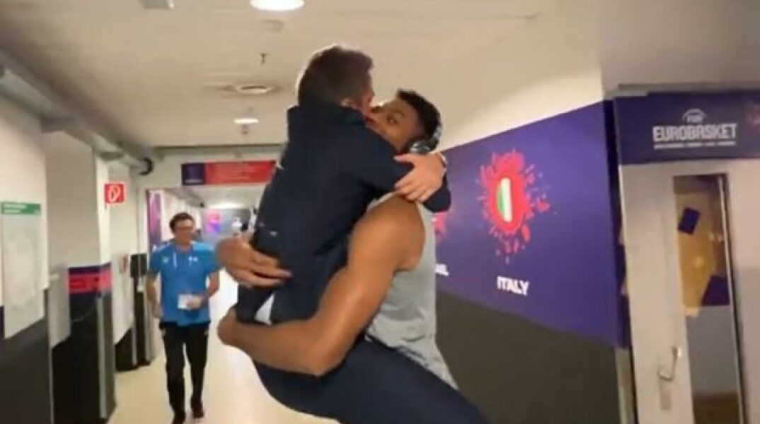 Ποτζέκο - Γιάννης