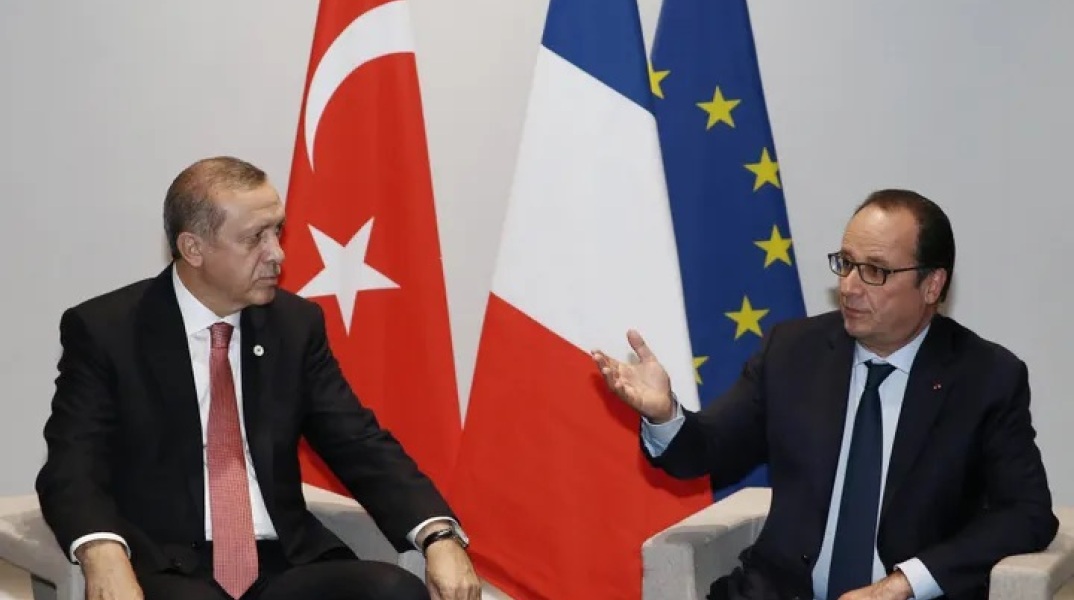 Ολάντ: Αντιφατική προσωπικότητα ο Ερντογάν- Η Μέρκελ δεν αντιστάθηκε στον εκβιασμό του