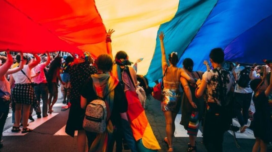 Πρωτοπορεί η Κούβα: Νομιμοποιήθηκε ο γάμος και η υιοθεσία από ομοφυλόφιλους