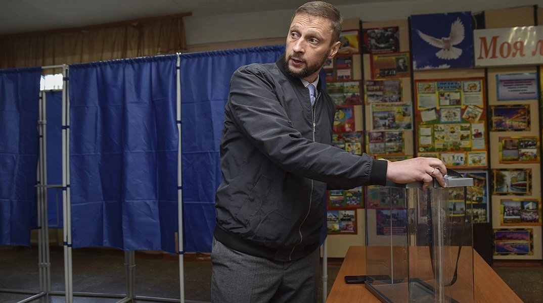 Ουκρανία: Το Κίεβο δεν θα συμφωνήσει ποτέ σε ρωσικά τελεσίγραφα - Ακυρα και άχρηστα τα δημοψηφίσματα