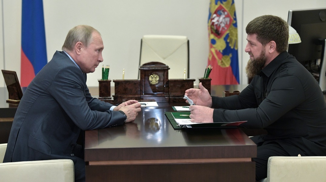Ο Καντίροφ λέει στον Πούτιν να εξετάσει τη χρήση πυρηνικών
