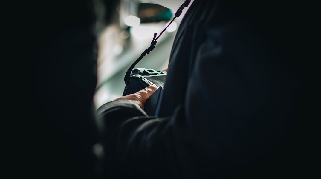 Ξενοδόχος στη Χαλκιδική παραδέχτηκε ότι παρακολουθούσε τουλάχιστον 10 ζευγάρια