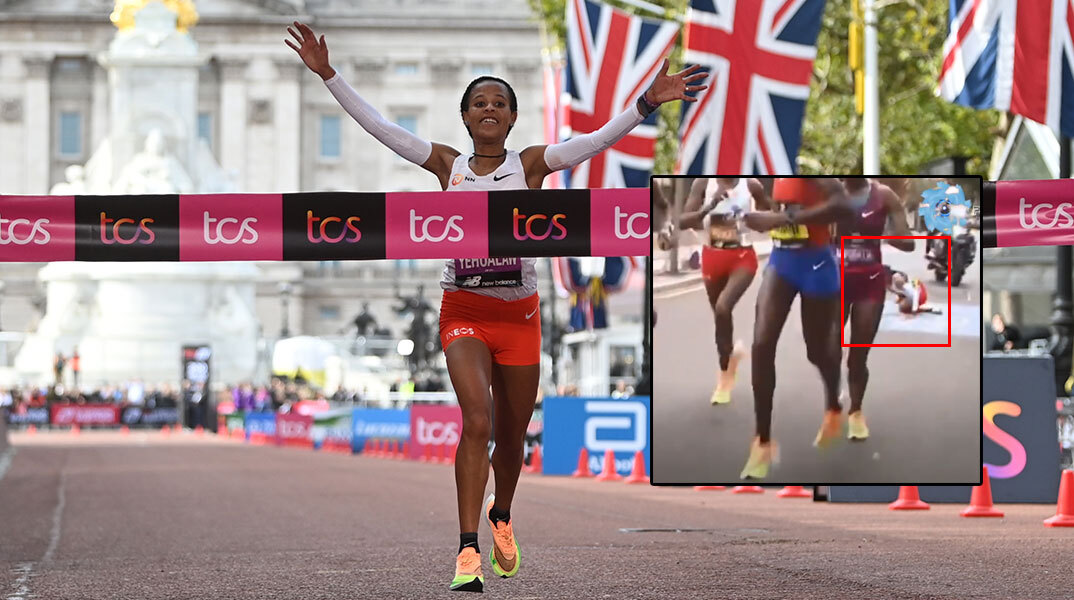 Η Yalemzerf Yehualaw τερματίζει πρώτη στον Μαραθώνιο του Λονδίνου παρά την πτώση της