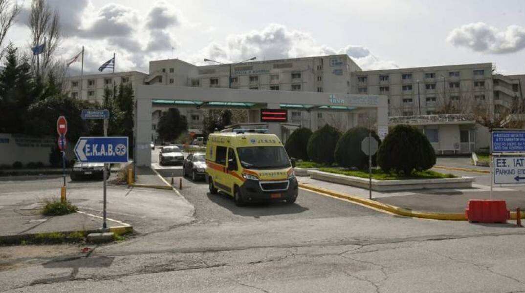 Πάτρα: 65χρονος ασθενής «το έσκασε» από το νοσοκομείο Ρίου και κατέρρευσε λίγο μετά την έξοδο
