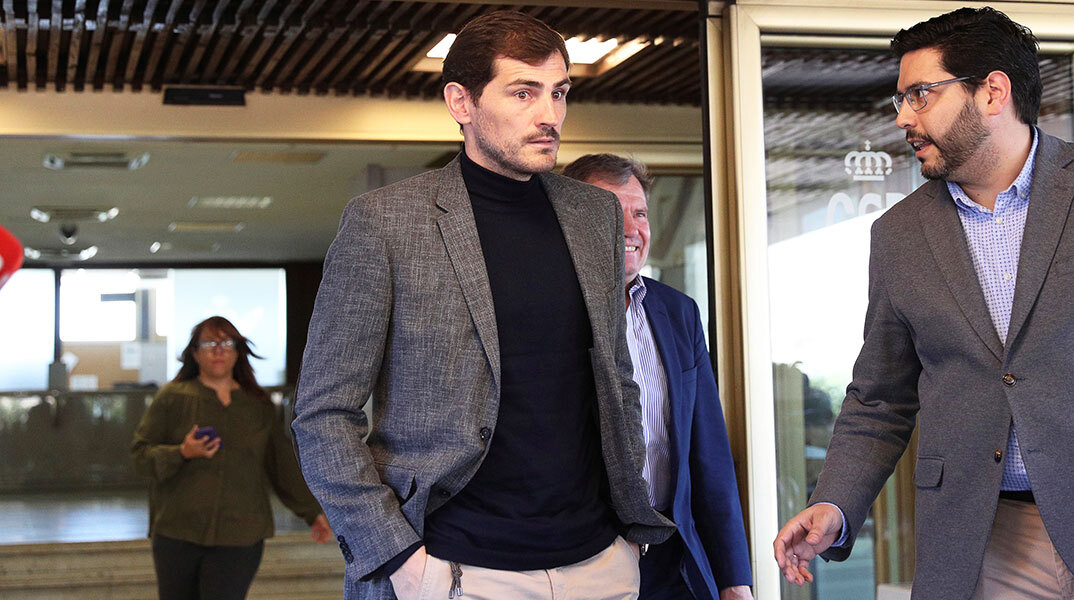 Ο Ίκερ Κασίγιας δήλωσε ότι δεν είναι γκέι