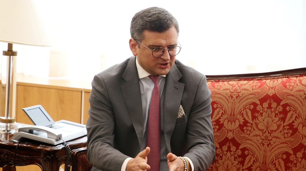 «Ο Πούτιν είναι ένας τρομοκράτης που μιλάει με πυραύλους», λέει ο Ντμίτρο Κουλέμπα