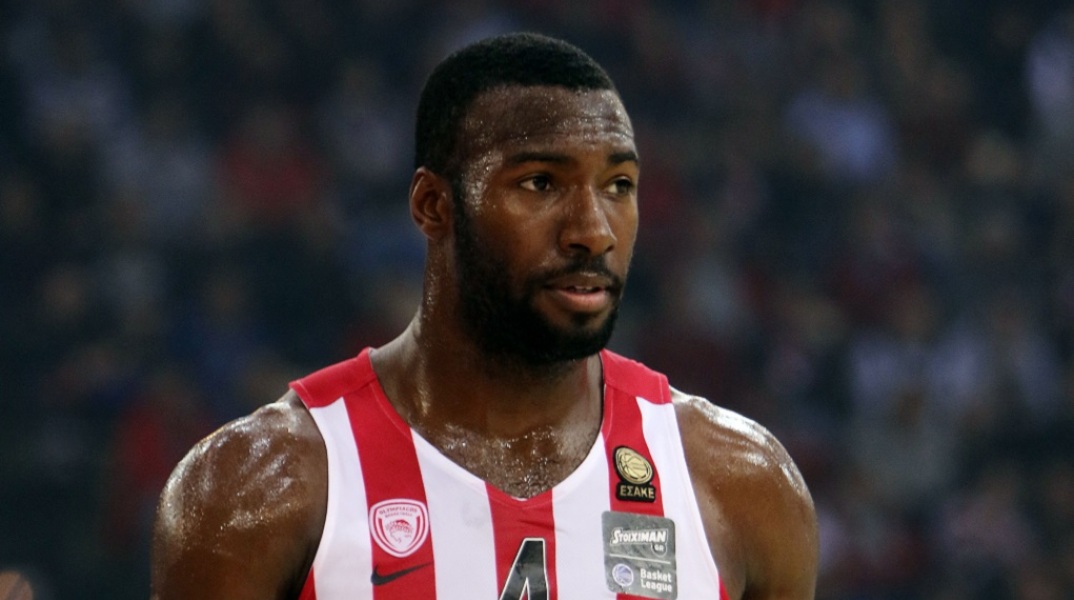 Ο Πάτρικ Γιανγκ σε μια συγκλονιστική στιγμή: Στάθηκε πάλι στα πόδια του τρεισήμισι μήνες μετά από το τροχαίο