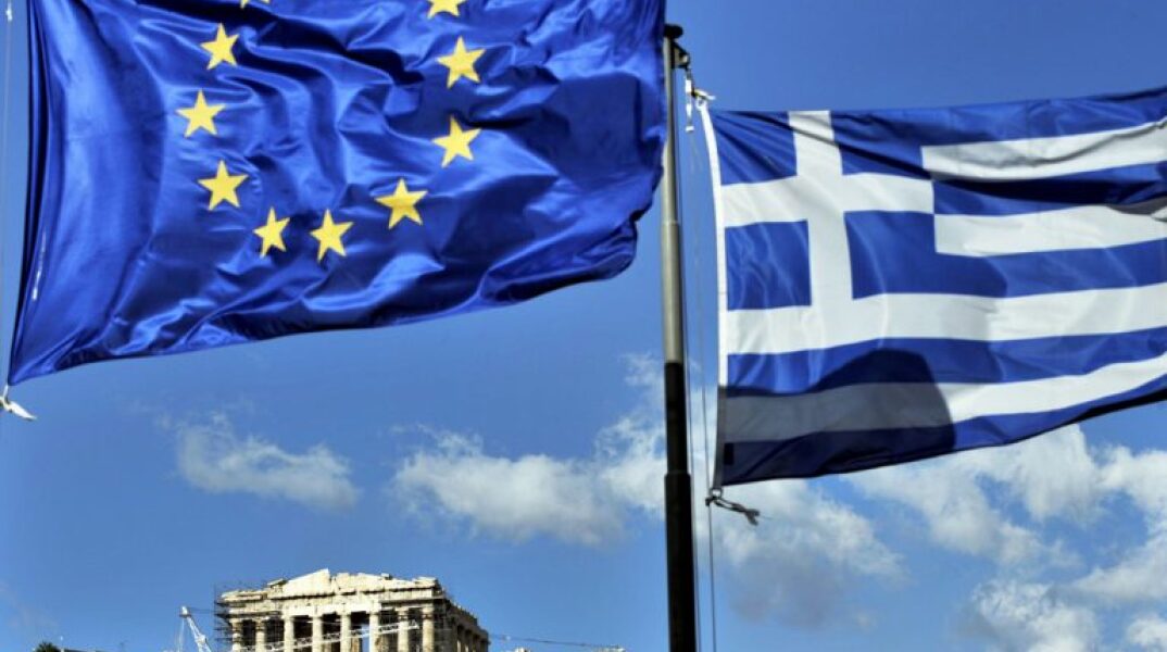 Ανάπτυξη της ελληνικής οικονομίας κατά 5,2% εφέτος και 1,8% το 2023 προβλέπει το ΔΝΤ	