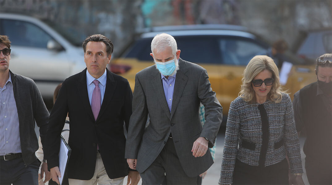 Στα δικαστήρια ο Πέτρος Φιλιππίδης