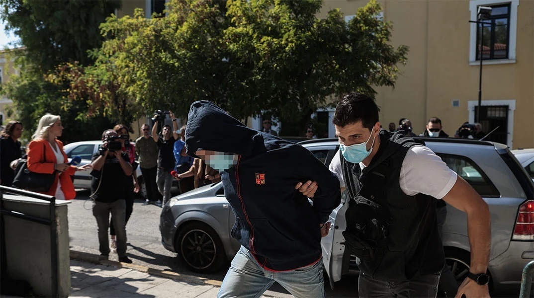 «Βιώνει έναν εφιάλτη καθημερινά - Χρειάζεται υποστήριξη», δηλώνει η δικηγόρος της 12χρονης στον Κολωνό