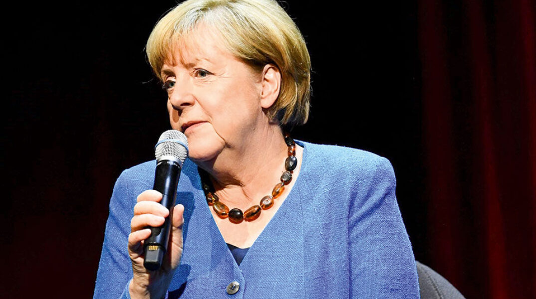 Γερμανία - Μέρκελ: Δεν μετανιώνω για την αγορά φυσικού αερίου από τη Ρωσία - Ήταν φθηνότερο από το LNG