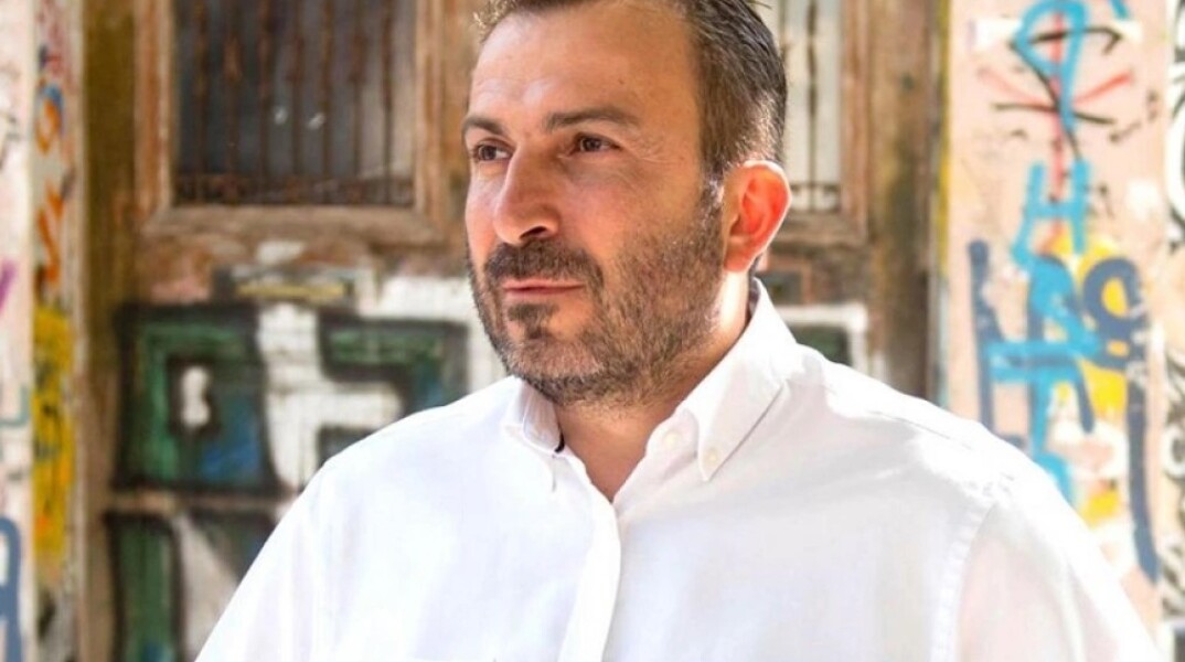 Στέφανος Παραστατίδης