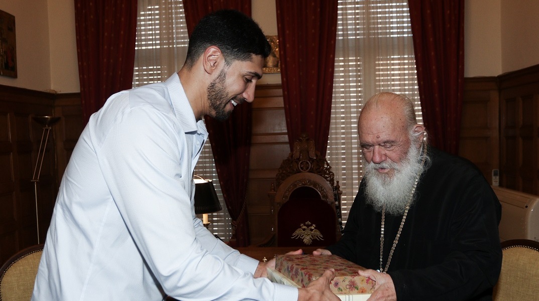 Ο Ενές Καντέρ συνάντησε τον αρχιεπίσκοπο Ιερώνυμο