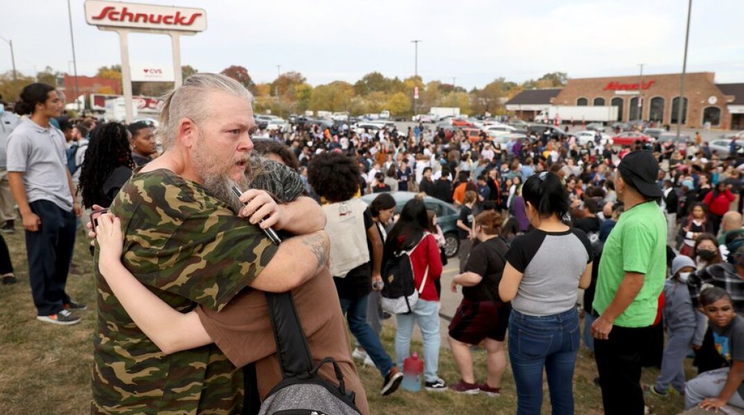 Τρεις νεκροί από επίθεση ενόπλου σε λύκειο στο Σεντ Λούις - Ανάμεσα στα θύματα ο φερόμενος ως δράστης