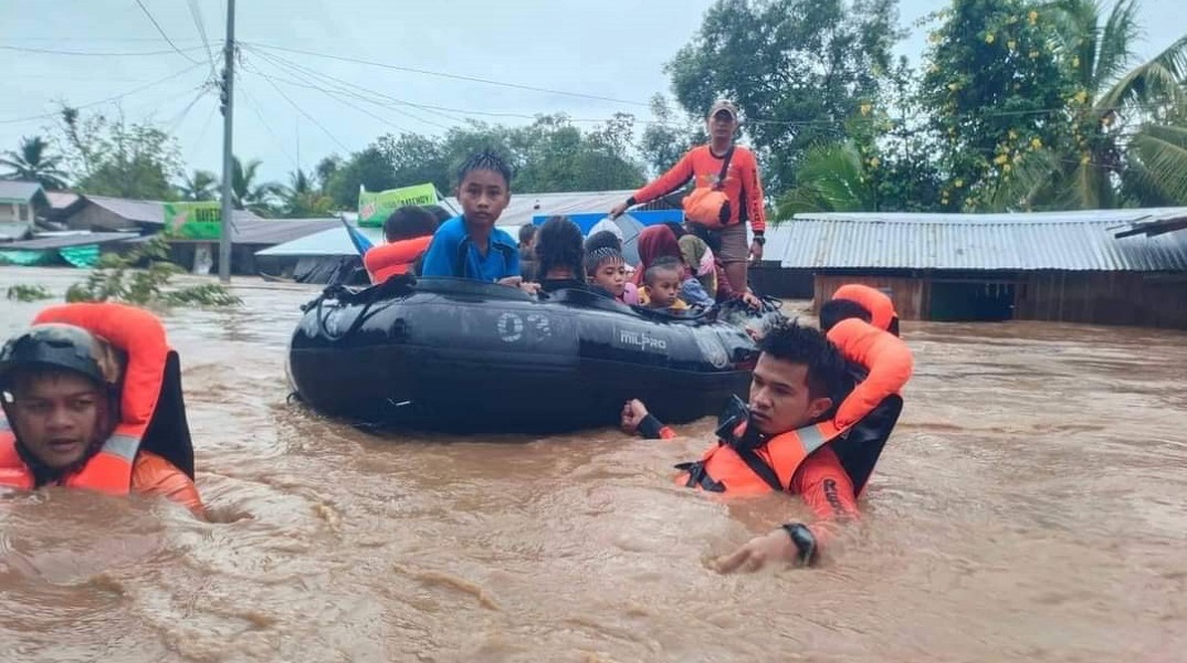 Τουλάχιστον 72 νεκροί στις Φιλιππίνες από την τροπική καταιγίδα Νάλγκε