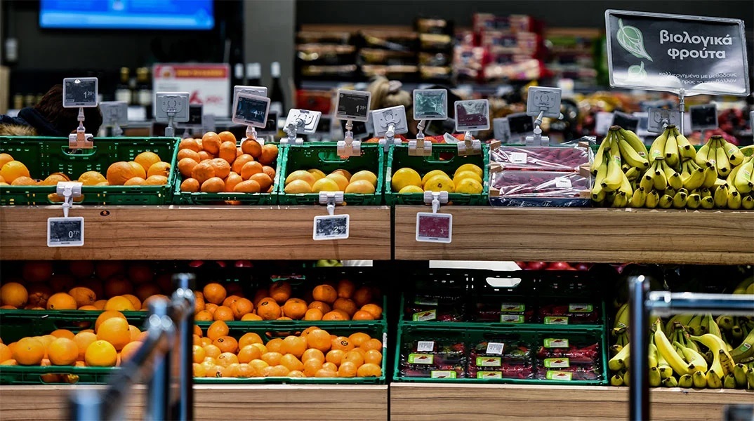 Πώς θα ξεχωρίζουμε τα προϊόντα από το «καλάθι του νοικοκυριού» - Αυτό είναι το αυτοκόλλητο