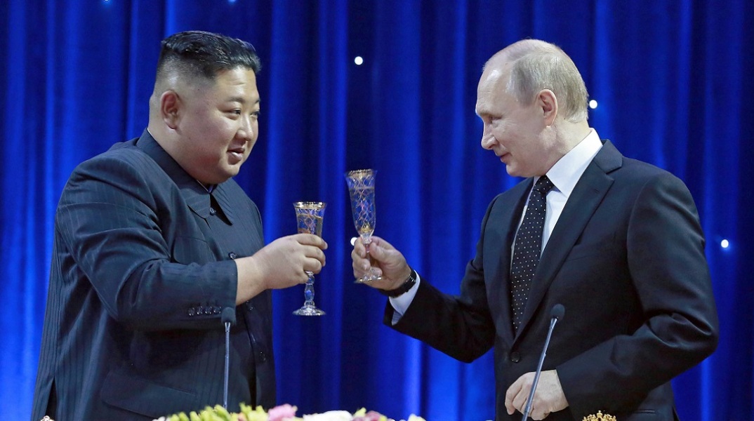 Η Ουάσινγκτον κατηγορεί τη Βόρεια Κορέα ότι στέλνει κρυφά όπλα στη Ρωσία