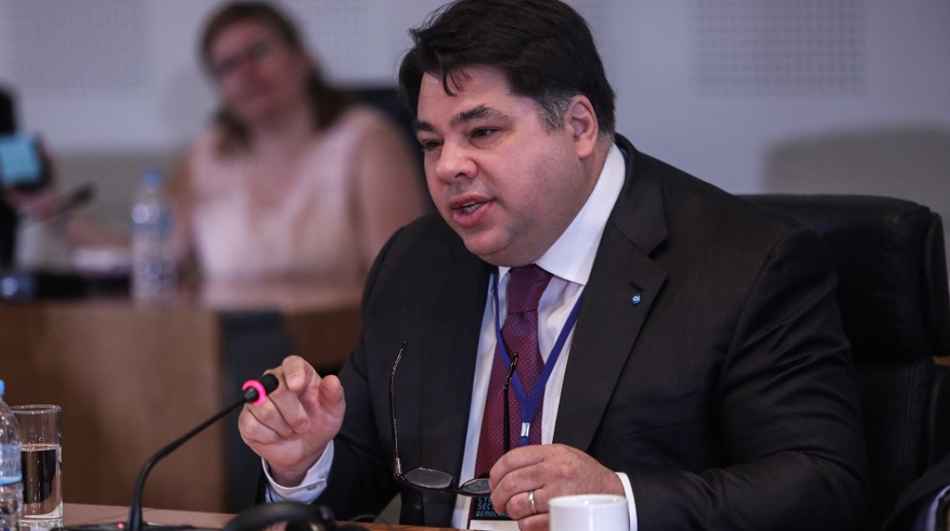 O Tζορτζ Τσούνης