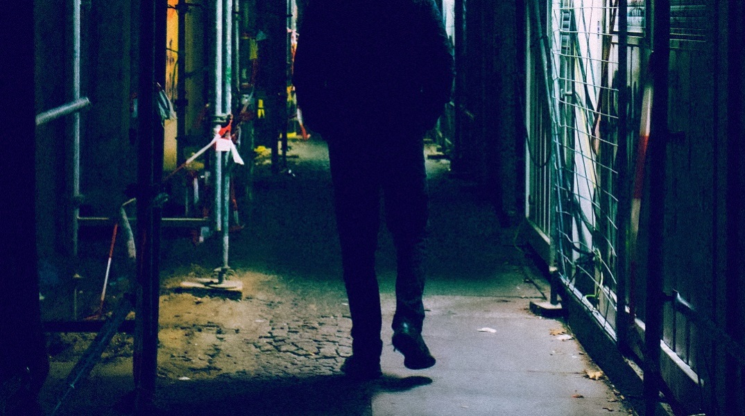 Επιδειξίας στην Πάτρα αυνανιζόταν μπροστά σε μητέρες 