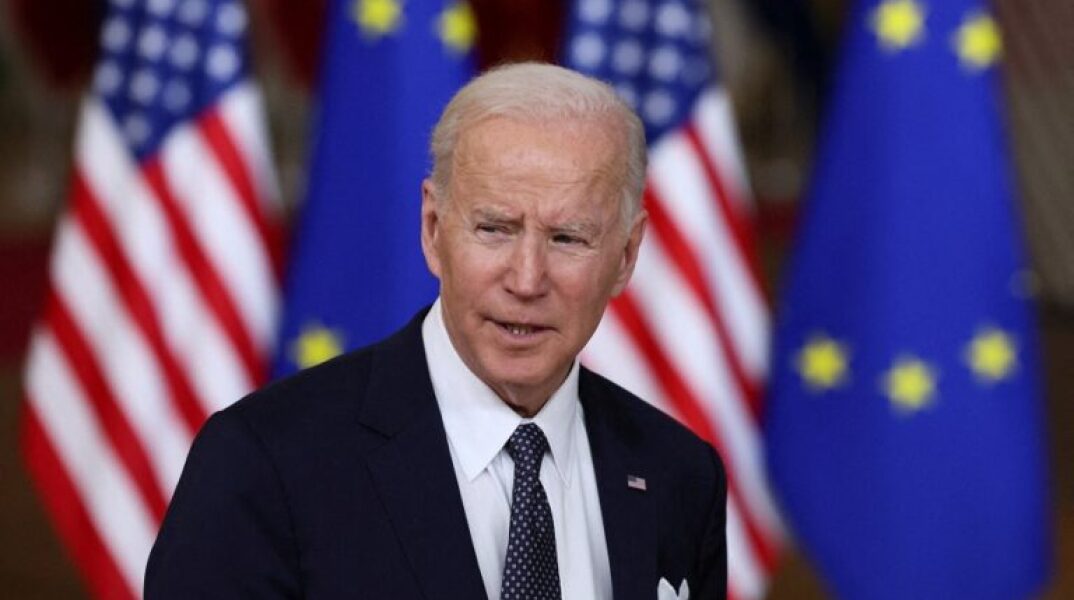 Τζο Μπάιντεν κατά Έλον Μασκ