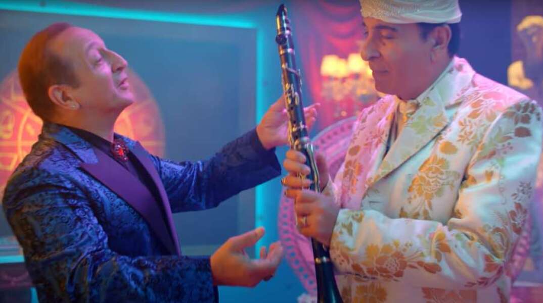 Black Friday: Η φοβερή διαφήμιση που έλυσε την παρεξήγηση μεταξύ Μπιμπίλα και Μάγκα