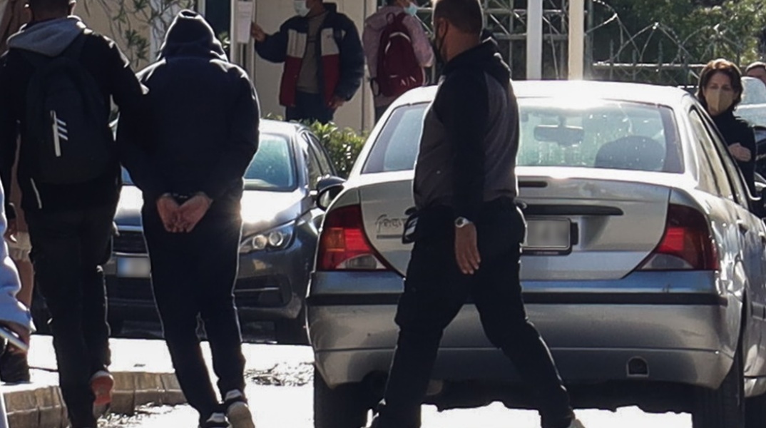 Κολωνός: Σε αίθουσα του Εφετείου μεταφέρεται η δίκη 12χρονης 