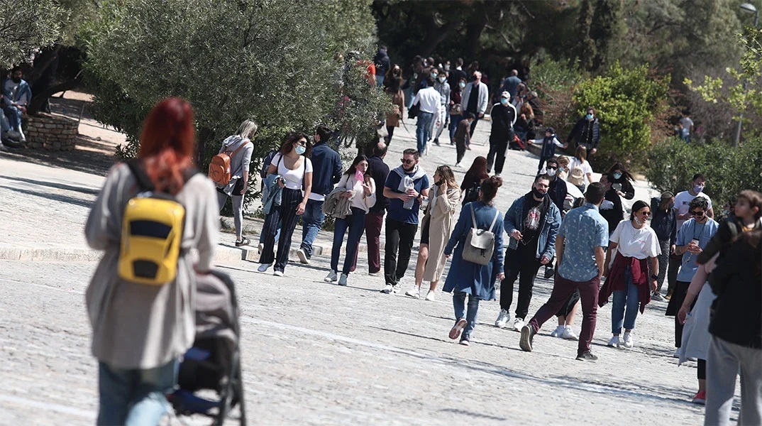 Κορωνοϊός: Για «φθίνουσα ανοσία» κάνει λόγο ο καθηγητής Λουκίδης