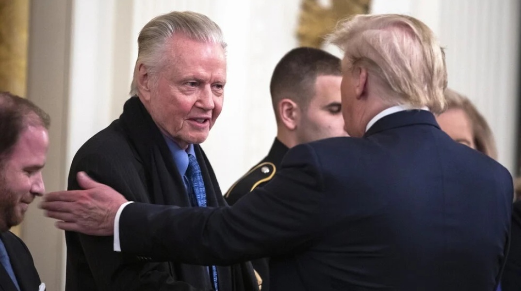 Ο Γιον Βόιτ με τον Ντόναλντ Τραμπ