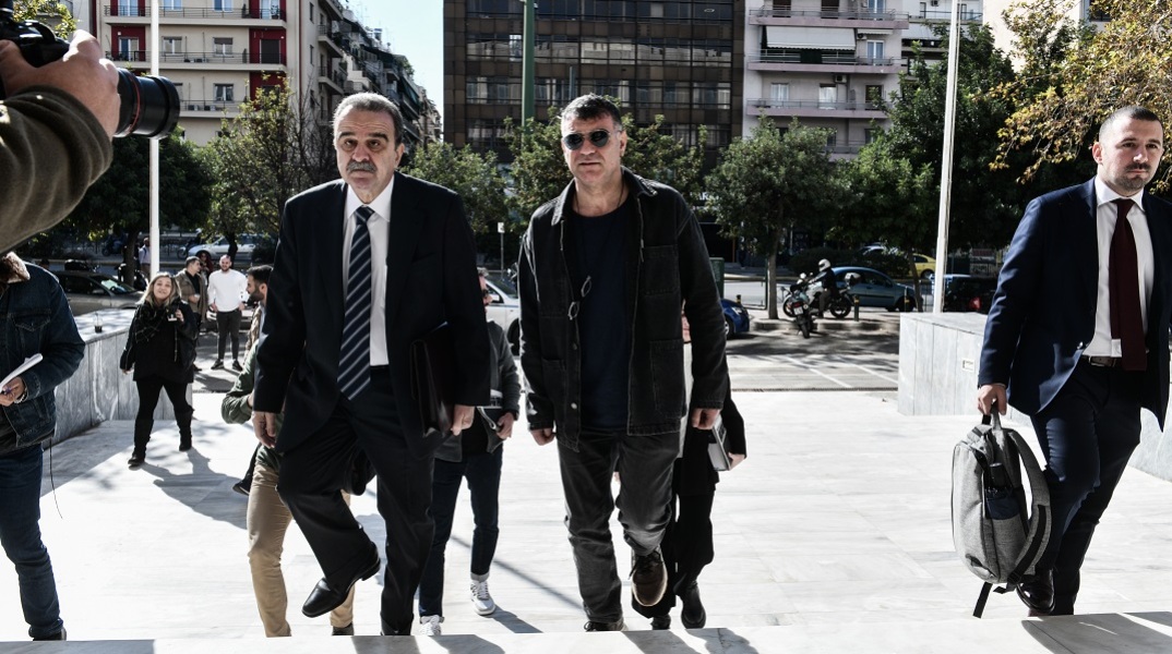 Καταθέτει την Παρασκευή ο Κώστας Βαξεβάνης για τις παρακολουθήσεις