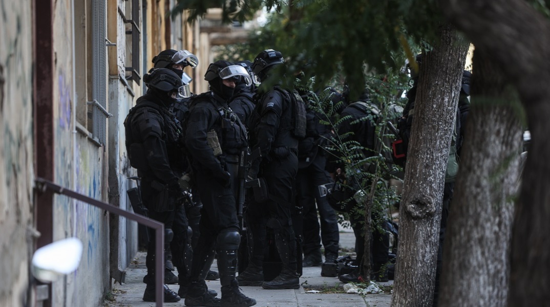 Συνελήφθη στα Προσφυγικά ο δράστης της επίθεσης στα γραφεία της Real