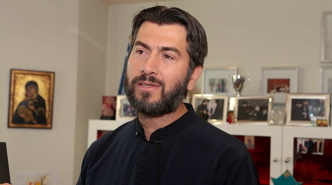 Τι «είδε» φυσιογνωμιστής στον π. Αντώνιο της Κιβωτού (βίντεο)