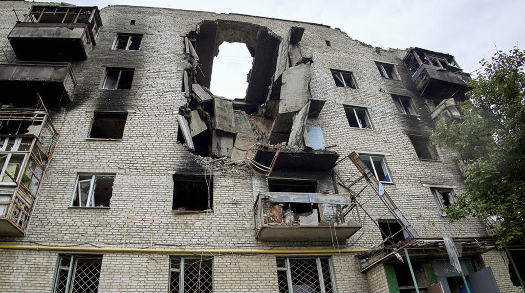 Βομβαρδισμένο κτίριο στο Χάρκοβο της Ουκρανίας