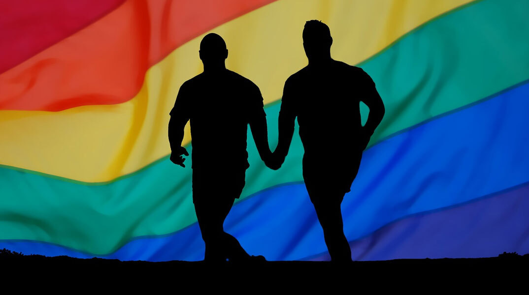 Βαριά πρόστιμα επισύρει η «ΛΟΑΤΚΙ προπαγάνδα» στη Ρωσία, σύμφωνα με το νομοσχέδιο που εγκρίθηκε στην Κάτω Δούμα