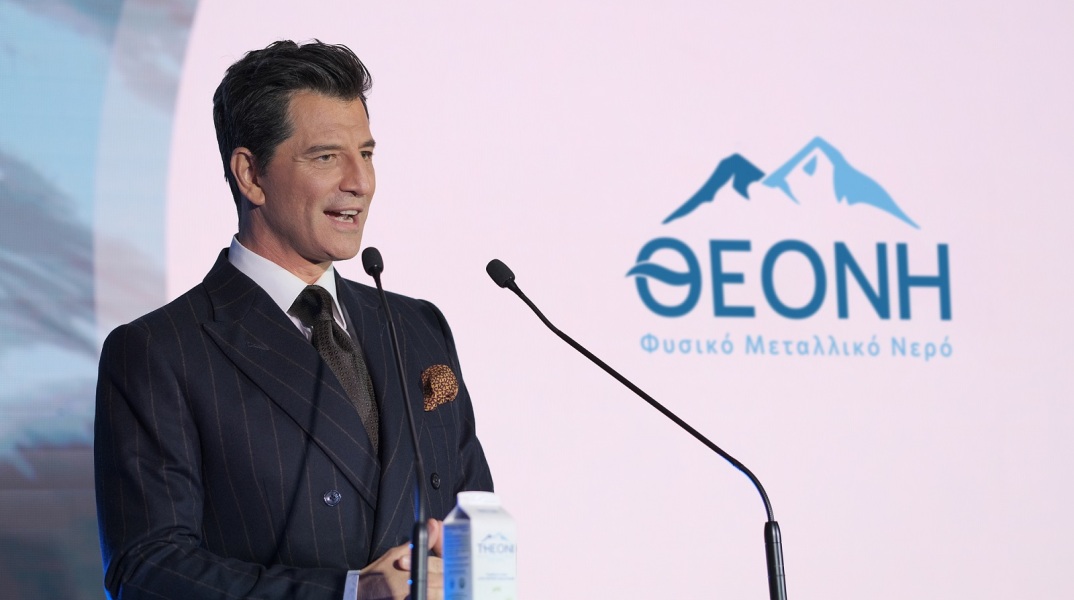 Ο κ. Σάκης Ρουβάς, παρουσιαστής της εκδήλωσης και brand ambassador του Θεόνη