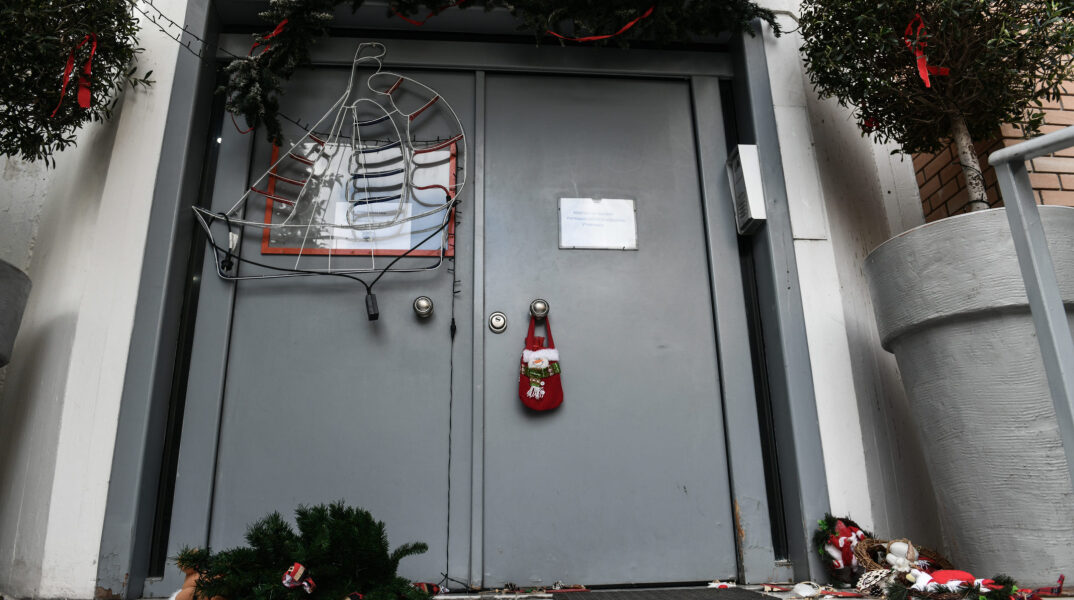 Εφόδους στις δομές της «Κιβωτού του Κόσμου» σε Πωγωνιανή και Καλαμάτα διενεργεί η οικονομική αστυνομία με ελέγχους σε λογαριασμούς και θυρίδες.