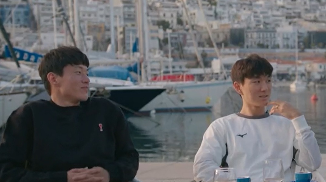 Ουί Τζο και Χουάνγκ του Ολυμπιακού δοκίμασαν πατσά, μαγειρίτσα και ντολμαδάκια