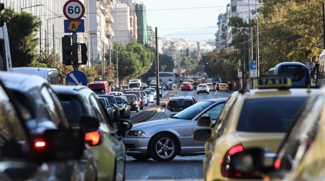 Πρόταση για απαγόρευση φορτοεκφόρτωσης εμπορευμάτων 9:00 με 21:00 για να μειωθεί η κίνηση στην Αθήνα