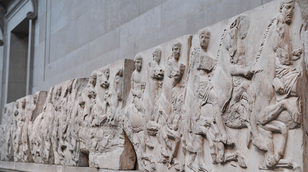 Τα Μάρμαρα του Παρθενώνα αφαιρέθηκαν με τη βία από τον Λόρδο Έλγιν στις αρχές του 19ου αιώνα