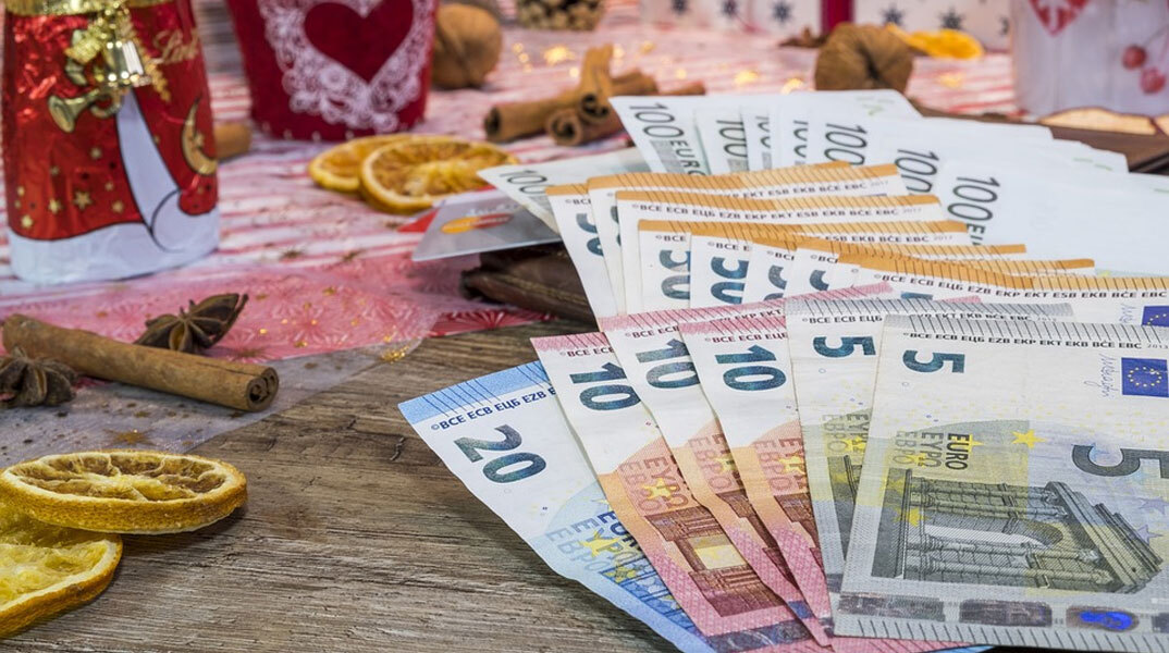 Το δώρο Χριστουγέννων ΟΑΕΔ μπαίνει τη Δευτέρα 5 Δεκεμβρίου 2022