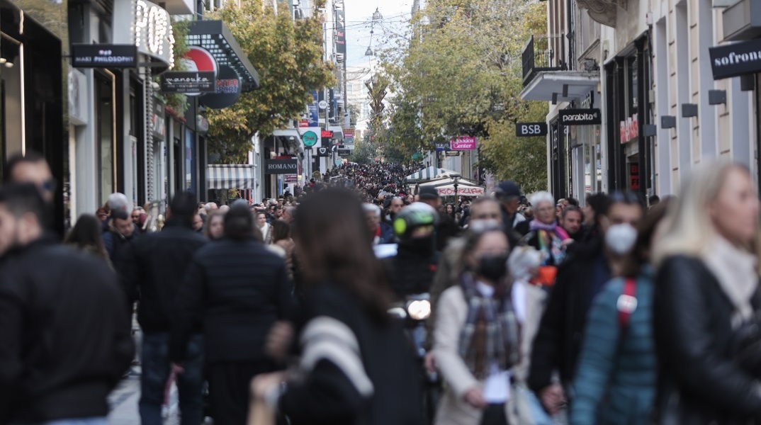 Συγκρατημένοι οι καταναλωτές τη φετινή εορταστική περίοδο