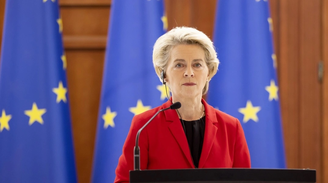 Η Ούρσουλα φον ντερ Λάιεν καθησυχάζει για τον χειμώνα: «Είμαστε ασφαλείς»