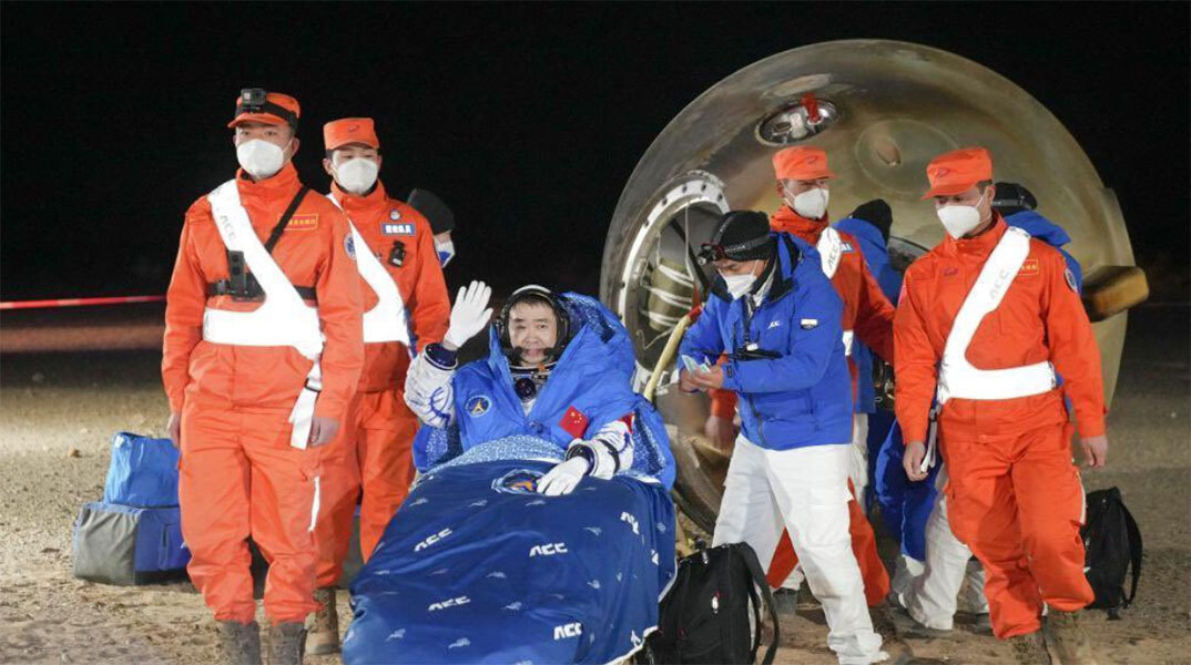 Τρεις κινέζοι αστροναύτες επιστρέφουν στη Γη με επιτυχία