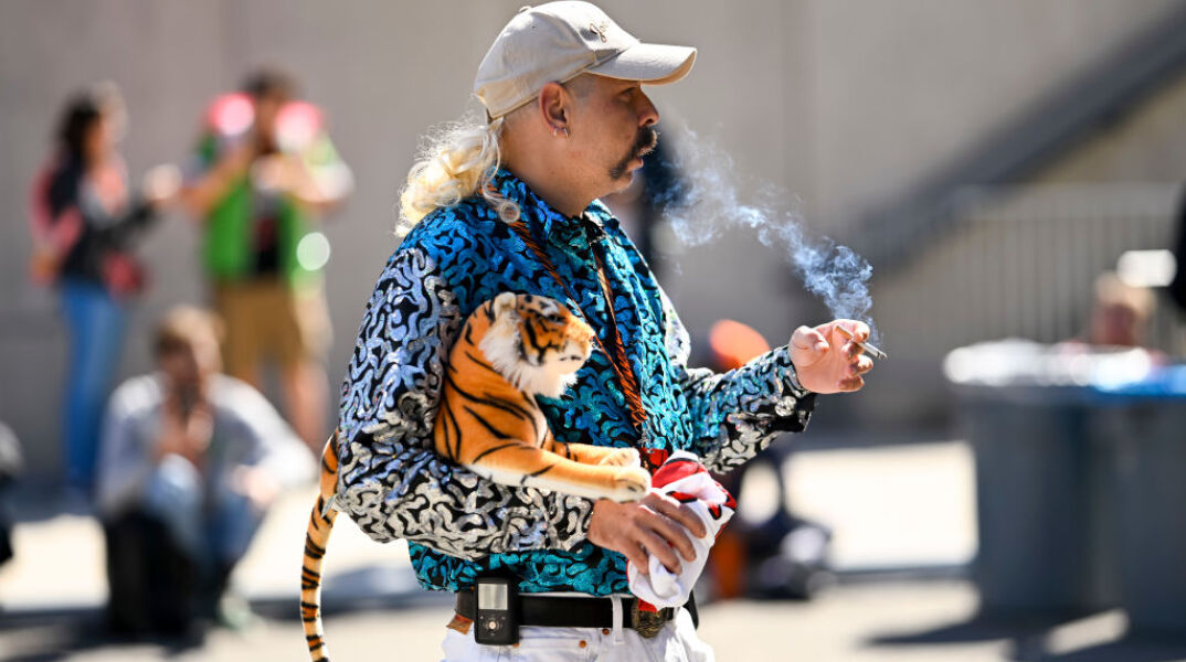 NEW YORK, NEW YORK - OCTOBER 06: The Tiger King poses during New York Comic Con 2022 on October 06, 2022 in New York City. (Photo by Roy Rochlin/Getty Images for ReedPop)